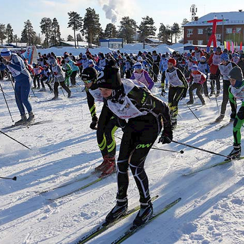В Ноябрьске на «Лыжню России» вышли почти 500 человек