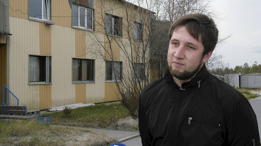 «Разбудил жильцов и потушил огонь»: житель Ноябрьска рассказал, как предотвратил крупный пожар в жилом доме