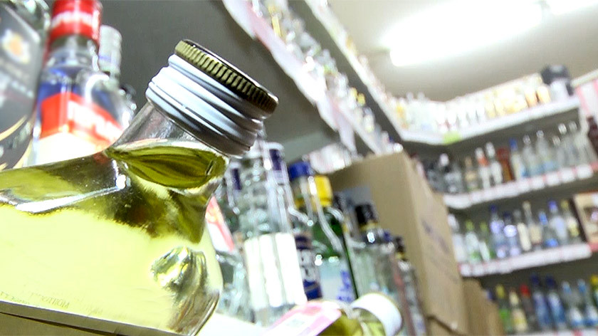 Продавцы спиртного в Ноябрьске нарушили закон почти на миллион рублей