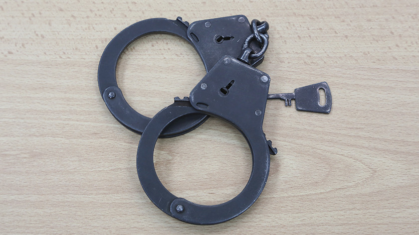 Обвиняемый в изнасиловании жительницы Ноябрьска взят под стражу