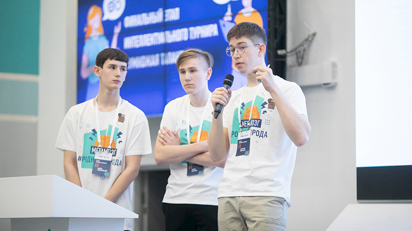 Школьники из Ноябрьска поборются за выход в финал турнира «Умножая таланты»