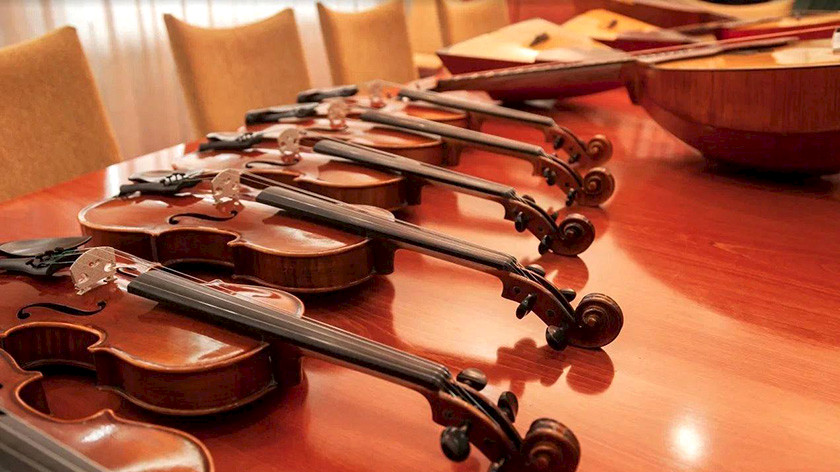 Более полусотни новых инструментов поступило в музыкальную школу Ноябрьска