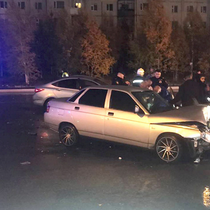 Два человека попали в больницу после жёсткого ДТП в Ноябрьске
