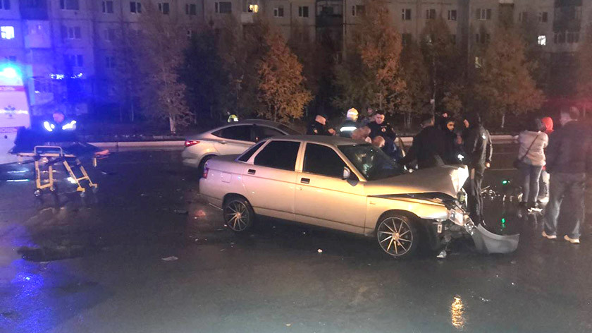 Два человека попали в больницу после жёсткого ДТП в Ноябрьске