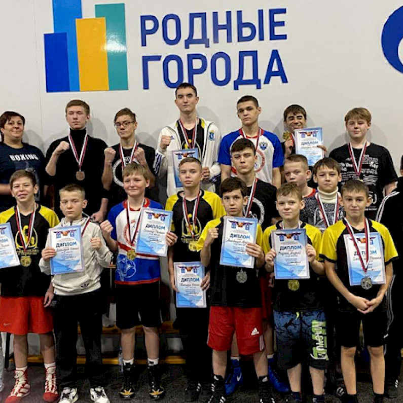 Ямальские боксёры встретились на ринге в Ноябрьске