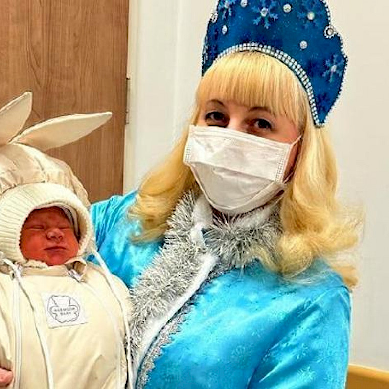 «Знакомьтесь, Елисей»: медики Ноябрьска рассказали о первом новорождённом в 2023 году 