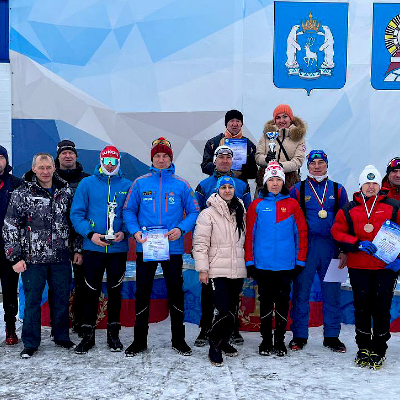 В Ноябрьске пожарные стали призерами лыжных гонок 