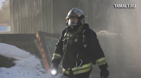 Огнеборцы из Ноябрьска помогли спасти село в Курганской области