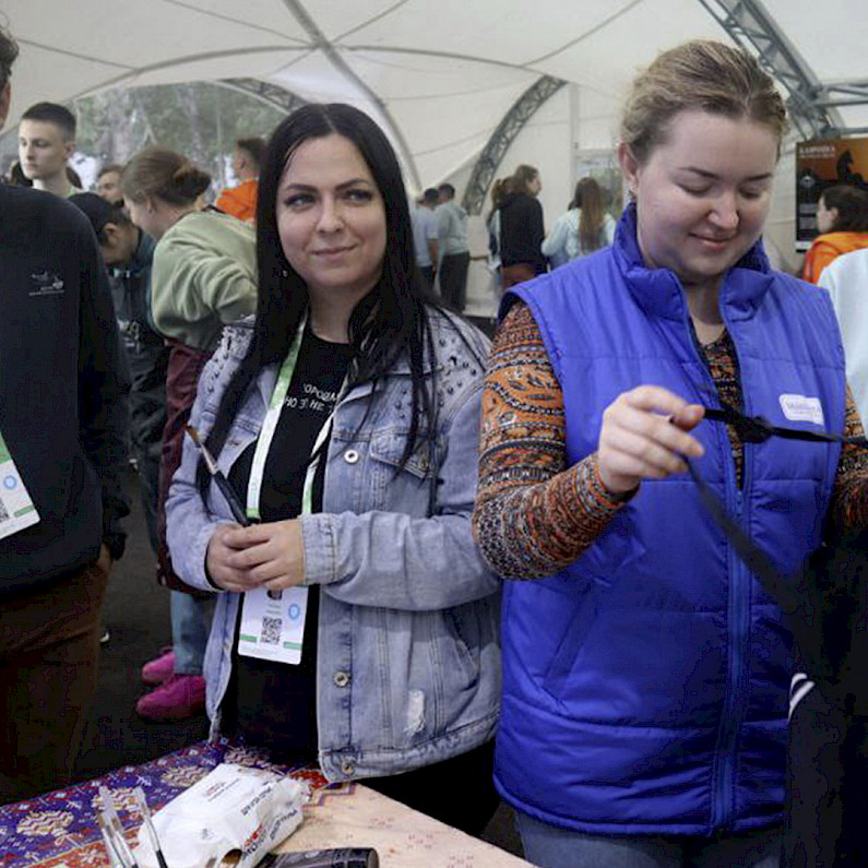 Волонтеры Ноябрьска участвуют во всероссийском молодежном экологическом форуме. ФОТО