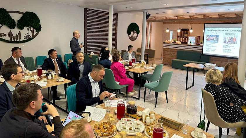 Первый заместитель главы Ямала встретился  с предпринимателями Ноябрьска за бизнес-завтраком