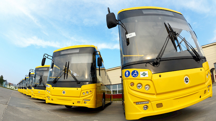 Шесть новых пассажирских автобусов на газомоторном топливе прибыли в Ноябрьск