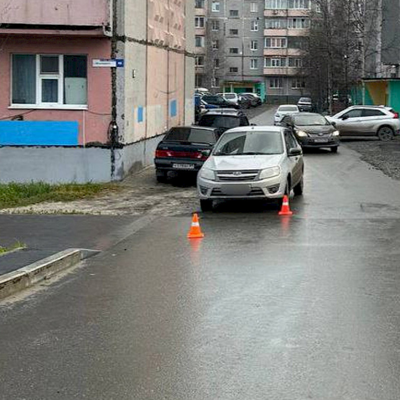 В Ноябрьске на улице Высоцкого машина сбила восьмилетнего ребенка