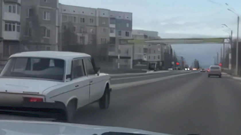 Автоинспекторы Ноябрьска задержали лихача на «шестерке», который гонял по улицам города