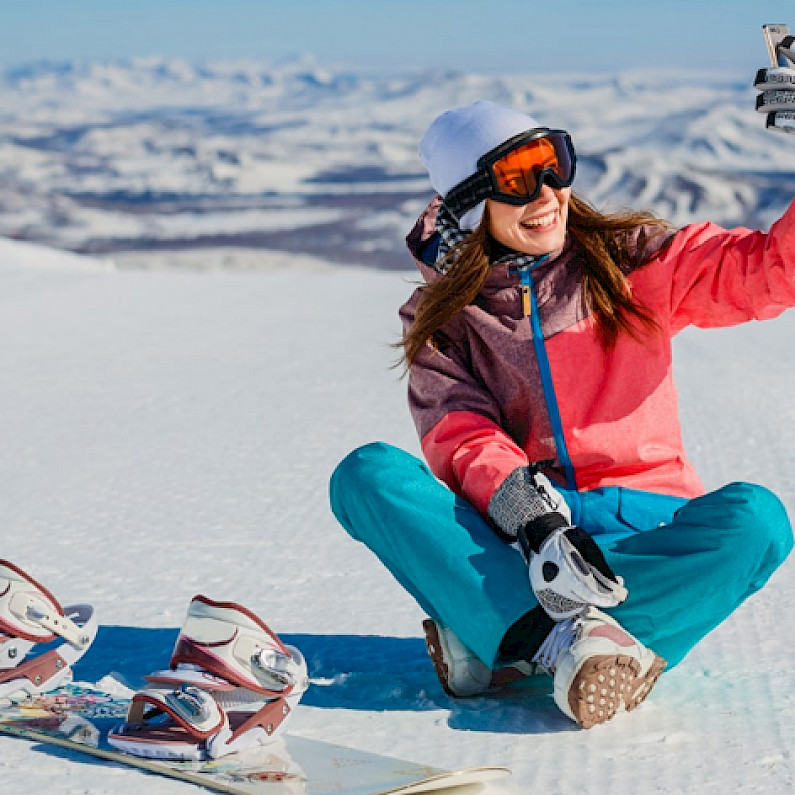 Любители горнолыжных курортов с Ямала предпочитают Абзаково, Домбай и Красную Поляну